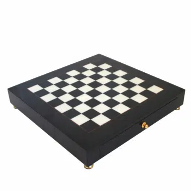 Tablero de Ajedrez en Madera Negra y Blanca