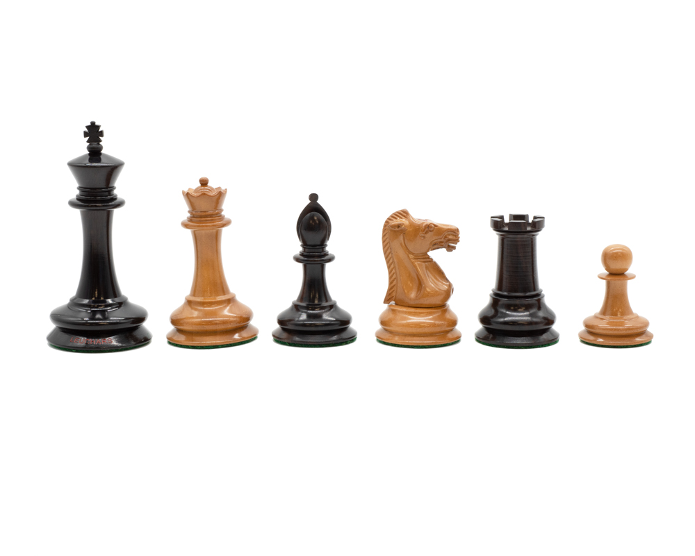 Piezas de Ajedrez de Madera de Ébano y Fresno