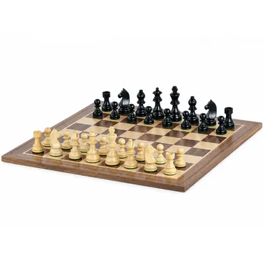 Juego de ajedrez Chevalier Allemand con tablero de arce y nogal, vista general