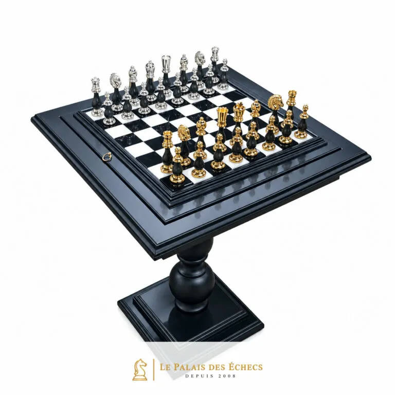 Set de Juego de Ajedrez en Latón Bañado en Oro y Plata y Mesa de Ajedrez en Madera y Mármol