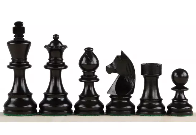 Ensemble Pieces Echecs en Bois de Buis et Echiquier en Bois d'Érable