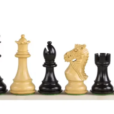 Pièces d'Échecs en Bois de Buis et Ébonisé