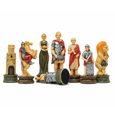 Piezas de ajedrez romanas detalladas: torre, caballo, dama, rey y león