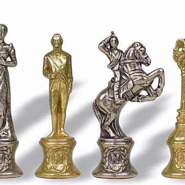 Alternative view of Conjunto de Ajedrez Napoleón y Tablero de Ajedrez en Similcuero con Compartimentos de Almacenamiento