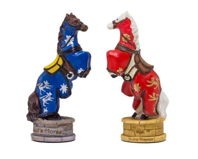 Conjunto de Ajedrez Rey Arturo en Resina y Tablero de Ajedrez en Similicuir con Compartimentos de Almacenamiento - Imagen 6