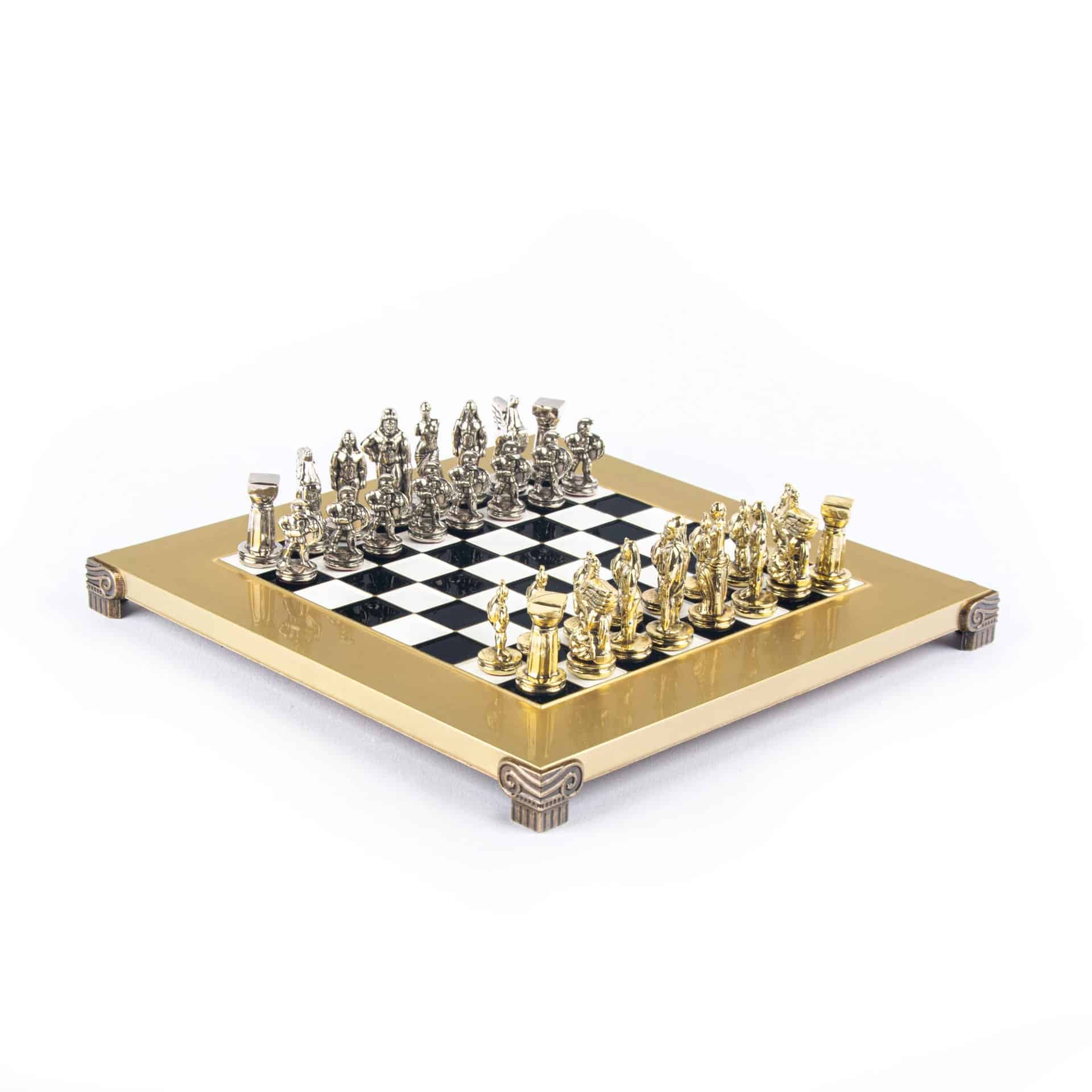Pequeño Juego de Ajedrez Guerrero Espartano - Piezas Doradas y Plateadas con Tablero de Juego en Pie de Metal - Imagen 18