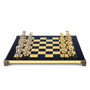 Juego de ajedrez Griego Guerrero Minoico, vista general sobre tablero azul y dorado