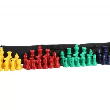 Jeu d’Echecs Multijoueurs pour Quatre – Design Interactif et Pièces Colorées Uniques