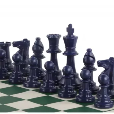 Jeu d’Echecs Multijoueurs pour Quatre – Design Interactif et Pièces Colorées Uniques