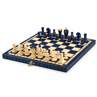 Juego de ajedrez plegable de madera azul y marfil, vista general sobre el tablero