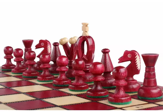 Échiquier Moyen en Bois Cerise – Jeu d’Echecs 34 x 34 cm pour Débutants et Passionnés