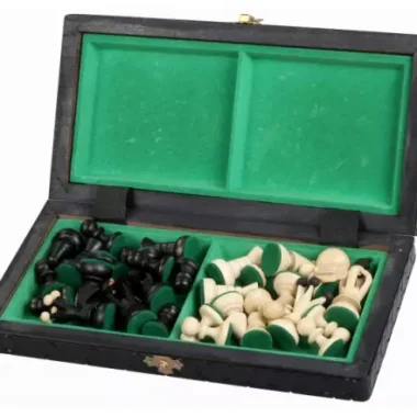 Ensemble de Jeu d’Echecs Portable en Bois – Échiquier Pliant et Pièces Fines