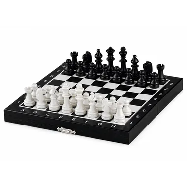 Juego de ajedrez mini de madera negra y blanca, tablero abierto con piezas colocadas