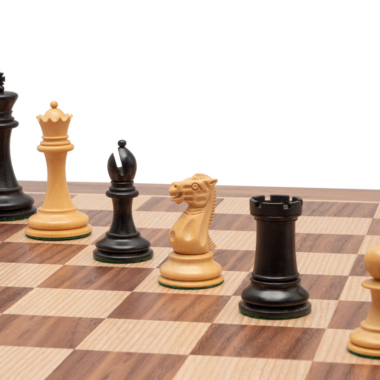 Ensemble d’Échecs Deluxe Old English Elite en Noyer et Noir