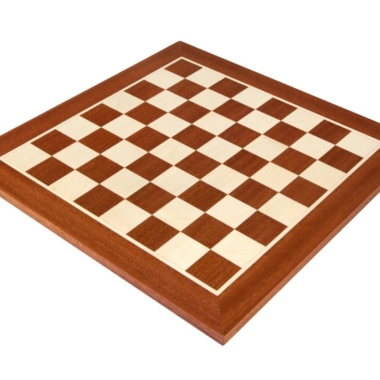 Tablero de ajedrez de madera incrustada de 40 cm en ángulo, destacando los motivos - Le Palais Des Echecs