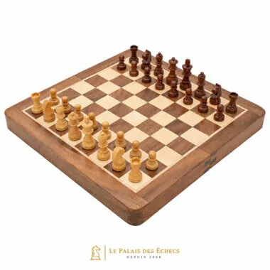 Ajedrez de viaje plegable de madera magnética visto de lado con piezas - Le Palais des Echecs