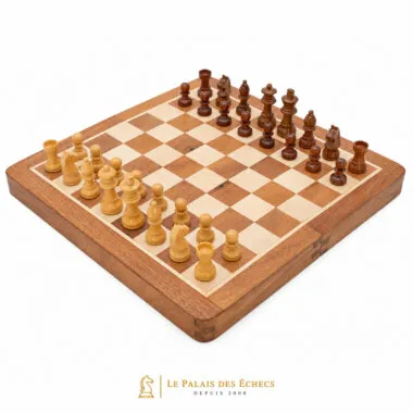 Ajedrez plegable de madera maciza con piezas en detalle - Le Palais Des Echecs