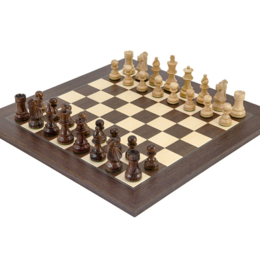 Juego de ajedrez Caballero Francés Palisandro Mongoy en ángulo perspectiva - Le Palais Des Echecs