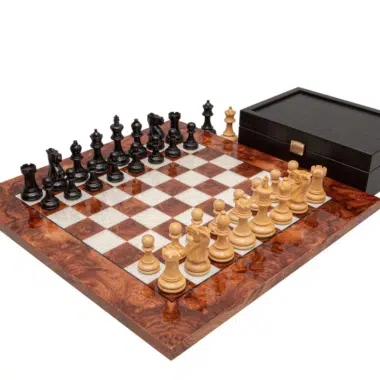 Juego de Ajedrez de Lujo Highgrove Briarwood con piezas Staunton alineadas