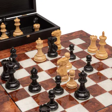 Tablero de ajedrez con movimiento de las piezas en briarwood - Le Palais Des Echecs
