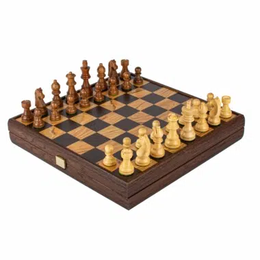 Jeu d'échecs Noyer 40x40 cm, présentation dynamique des pièces Staunton - Le Palais Des Echecs