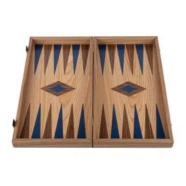 Plateau de Backgammon en chêne et noyer ouvert, design élégant