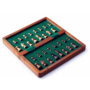 Juego de ajedrez de madera magnético con piezas cuidadosamente guardadas en una caja de terciopelo - Le Palais Des Echecs
