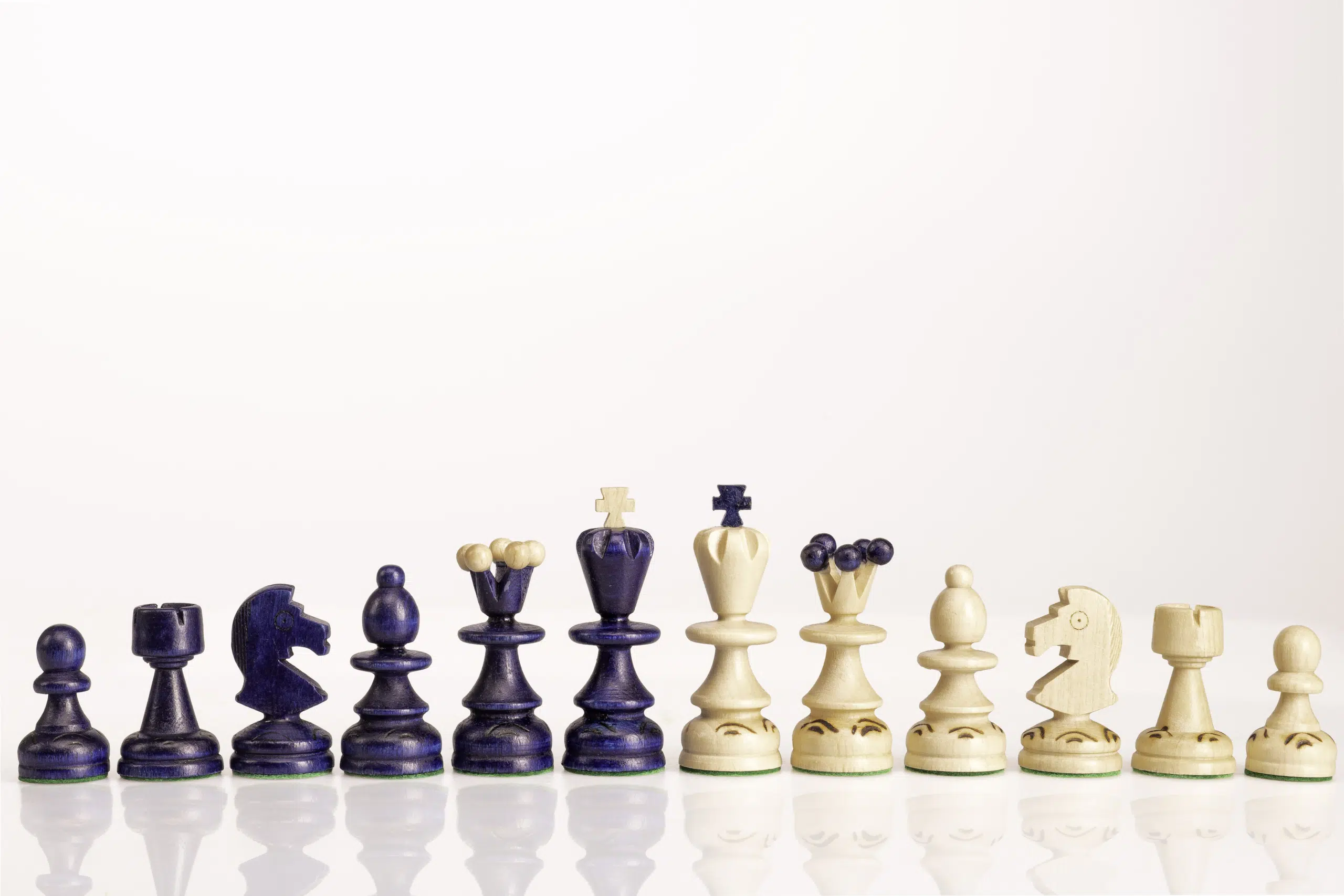 Édition de luxe avec jeu d'échecs en bois bien rangé - Jeu d'Échecs Luxe Pearl Insert Bleu sur Le Palais Des Echecs