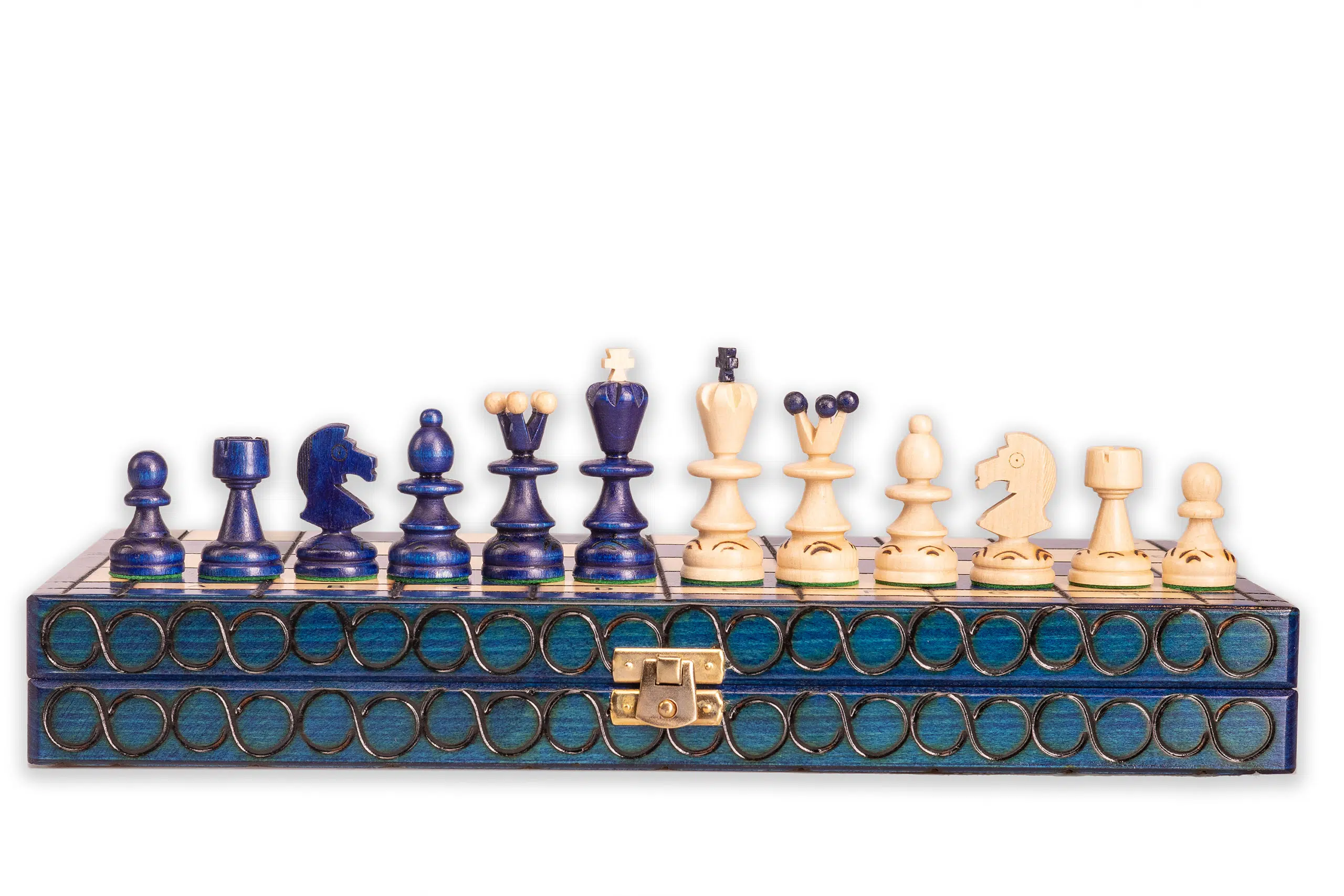 Vue du côté du plateau d'échecs avec des pièces en bois - Jeu d'Échecs Luxe Pearl Insert Bleu - Le Palais Des Echecs