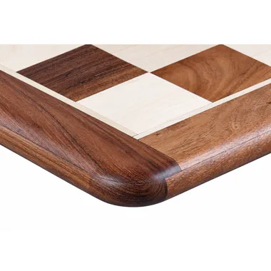 Detalle del borde del tablero de ajedrez de madera noble - Le Palais Des Echecs